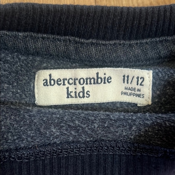 Abercrombie Kids Flip Sequin ‘HI’ and ‘BYE’ Sweatshirt - Picture 3 of 5